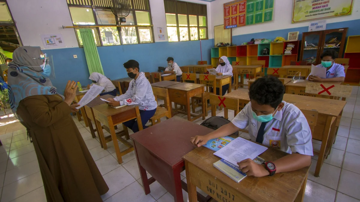 Sebelum PTM Terbatas Dilakukan, Pemkab Purwakarta Targetkan Seluruh Guru dan ASN Divaksin