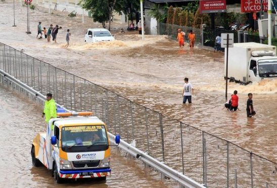 Diguyur Hujan Sejak Semalam, Ini Sejumlah Daerah di Jakarta yang Dikepung Banjir