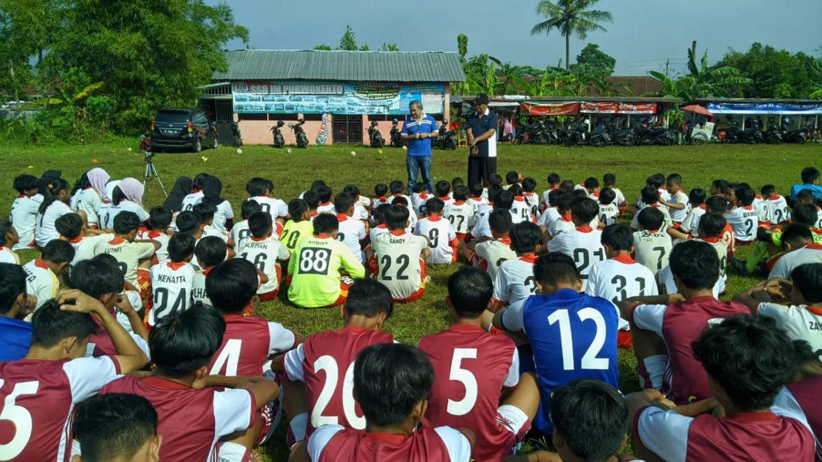 Dr Aqua Dwipayana: Fokus Latihan untuk Menjadi Pemain Bola Profesional