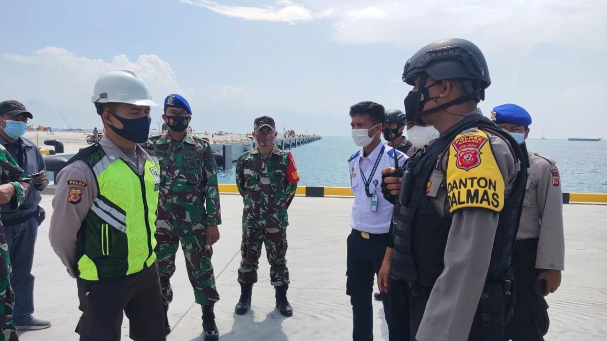 Petugas Gabungan Sisir Premanisme di Pelabuhan Patimban