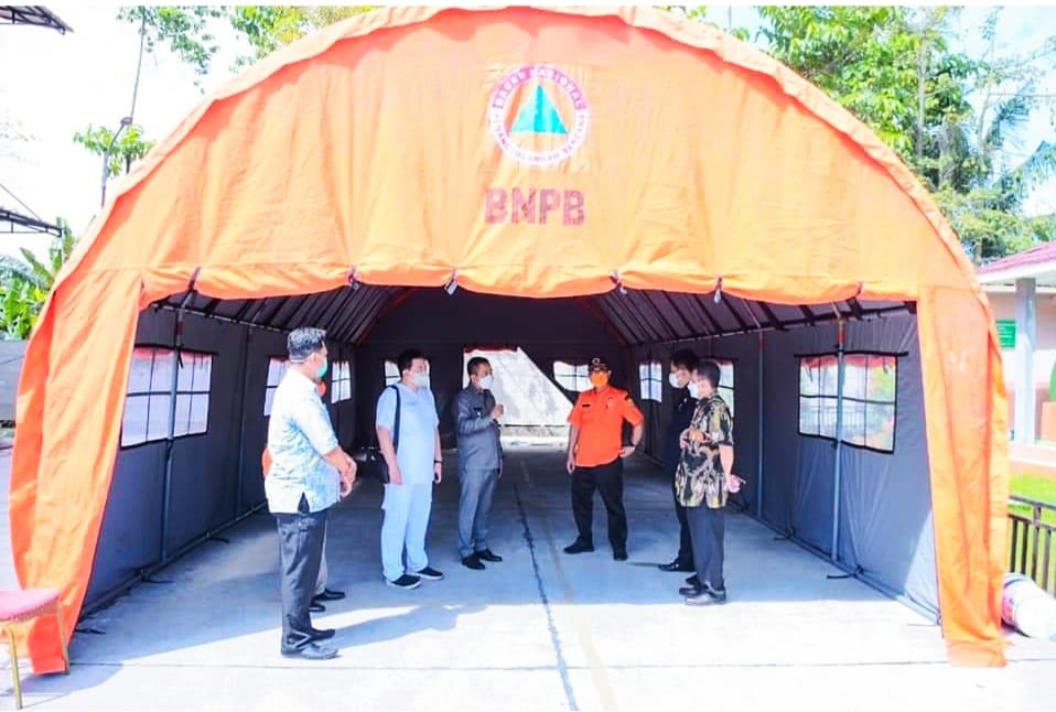 Antisipasi Lonjakan Pasien Covid-19, Pemkab Karawang Bangun Tenda Darurat di RSUD