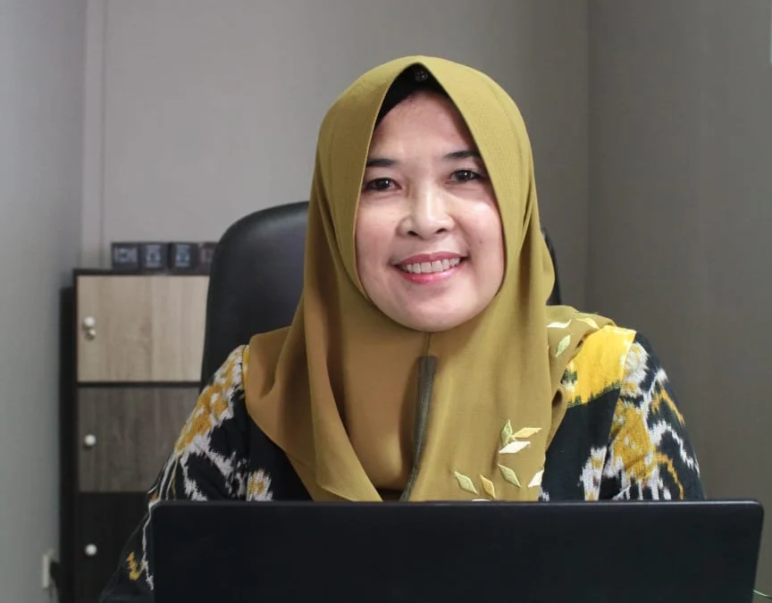 Ela Hanipah: Merangkak dari Bawah Hingga Dipercaya Jadi Sekretaris Pengadilan Negeri Subang