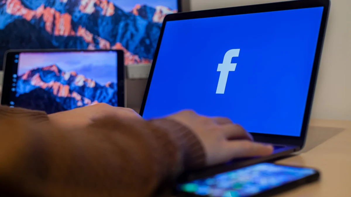 Facebook Sudah Minta Maaf Atas Algoritmanya yang Melabeli Kulit Hitam