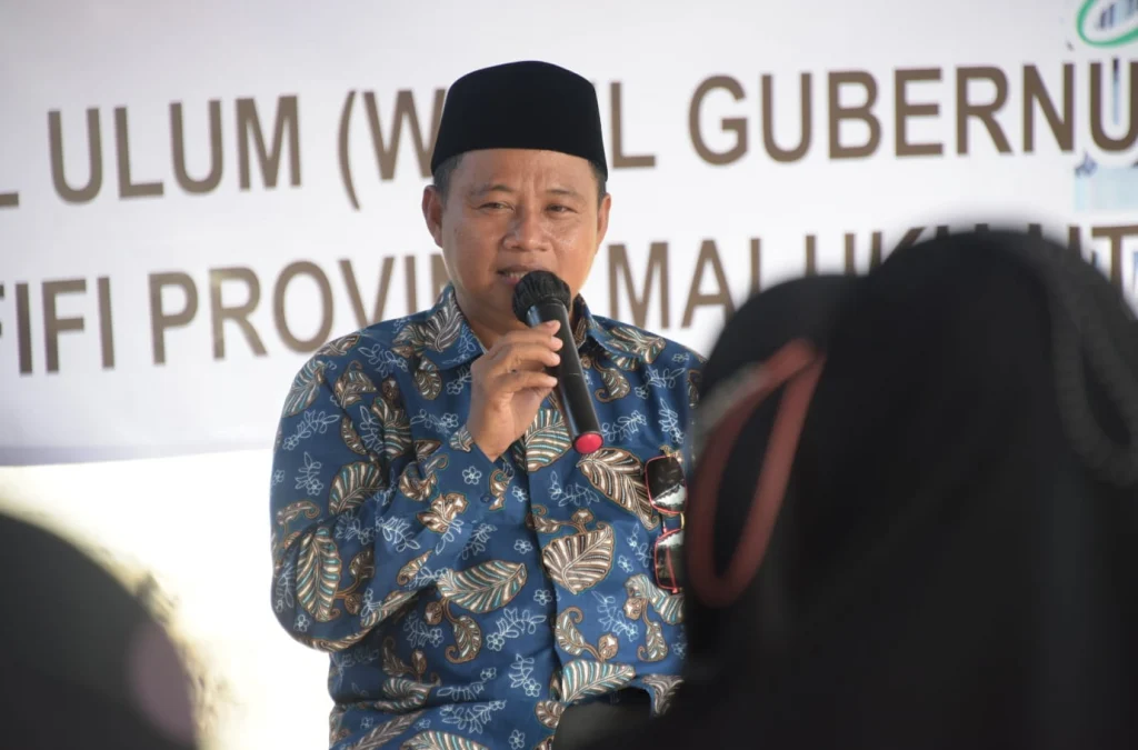 Wakil Gubernur (Wagub) Jawa Barat (Jabar) Uu Ruzhanul Ulum mengucapkan belasungkawa atas meninggalnya 11 santri MTs Harapan Baru Pondok Pesantren (Ponpes) Cipasung, dalam kegiatan susur sungai di Kabupaten Ciamis, Jumat (15/10/2021).