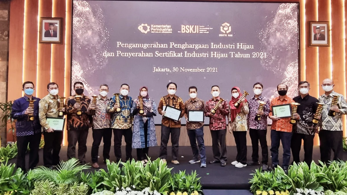 PT Tirta Investama Subang dan 17 Pabrik Danone-AQUA Raih Sertifikasi dan Penghargaan Industri Hijau 2021