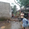 Angin Puting Beliung Terjang Desa Cirangkong, Delapan Rumah dan Satu Masjid Rusak 