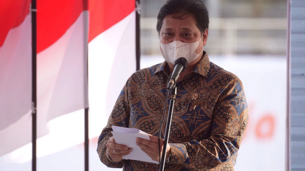 Tindak Lanjuti Arahan Presiden untuk Evaluasi Level PPKM di Luar Jawa Bali, Menko Airlangga Gerak Cepat