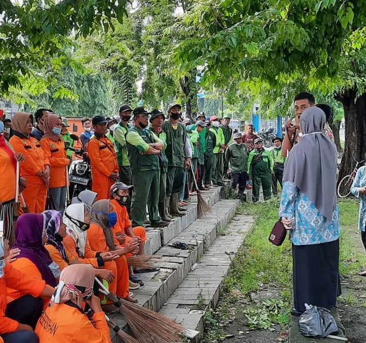DLH Kabupaten Karawang Gabungkan Pasukan Oranye dan Hijau, Ini Alasannya