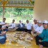 ADAM SUMARTO/PASUNDAN EKSPRES RASA SYUKUR: Pengurus DPD Partai Perindo Kabupaten Purwakarta saat menggelar silaturahmi dan mancing bersama menyambut Tahun Baru 2022.