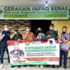 BANTUAN BERAS: Penyerahan bantuan beras Kodam III Siliwangi kepada salah satu Pondok Pesantren di Kabupaten Bandung Barat. DOK PENDAM III/SILIWANGI