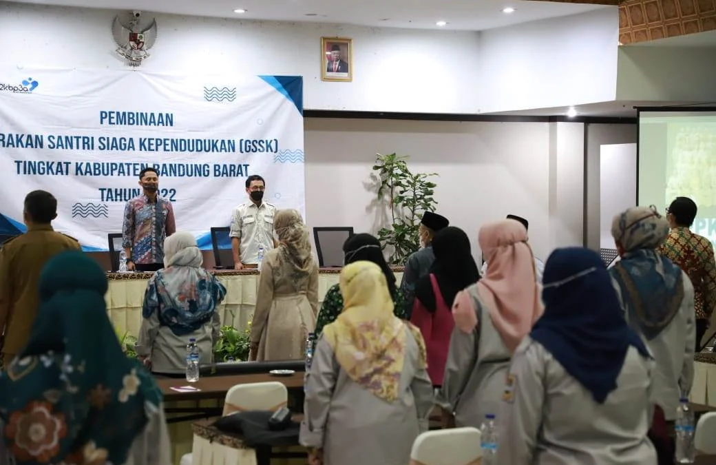 PEMBINAAN: Pelaksana Tugas Bupati Bandung Barat, Hengky Kurniawan pada kegiatan Pembinaan Gerakan Santri Siaga Kependudukan (GSSK) tingkat Kabupaten Bandung Barat di Lembang, Kamis (17/3). DOK BAG PROKOMPIM SETDA KBB
