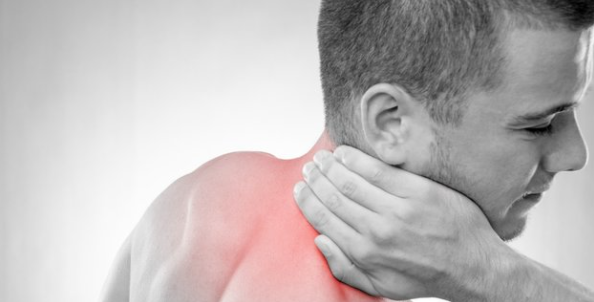 Sakit Leher Bagian Belakang? Inilah 4 Cara Mengatasinya