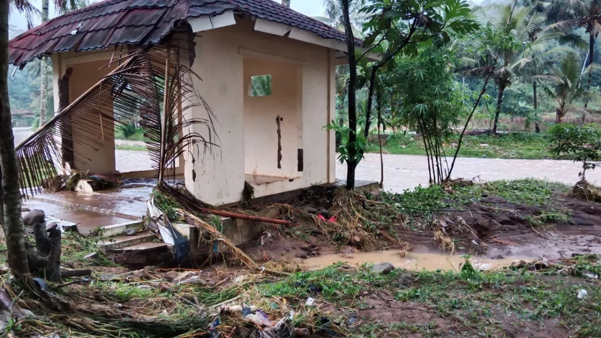 Fasilitas Festival 7 Sungai Rusak Diterjang Banjir Bandang