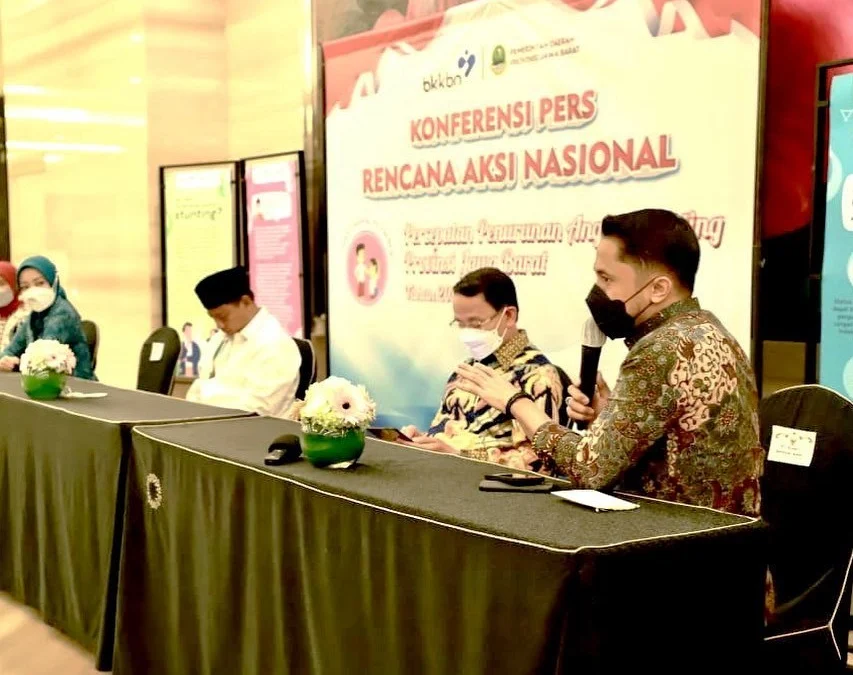 BERI KETERANGAN: Plt Bupati Hengki Kurniawan memberikan keterangan pada saat jumpa pers Sosialisasi RAN PASTI Tingkat Provinsi Jawa Barat. IST