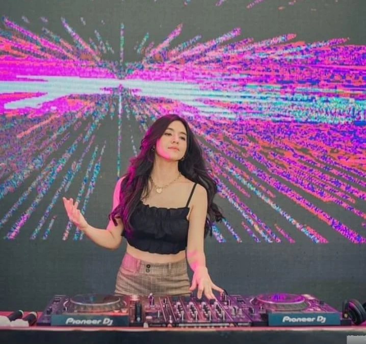 Dapat Saweran hingga Ratusan Juta, Penampilan DJ Una jadi Perbincangan Netizen