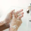 Dilarang Cuci Tangan dan Kaki Menggunakan Sabun? Begini Alasannya