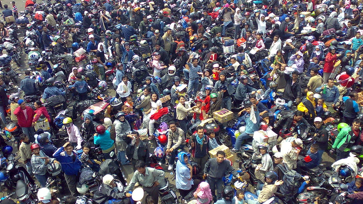 MotoGP Mandalika Tak Wajib Vaksin Booster, Mudik Wajib Vaksin, Imam Masjid Islamic Center Newyork: Tidak Adil (foto: commons,wikimedia-ilustrasi mudik)