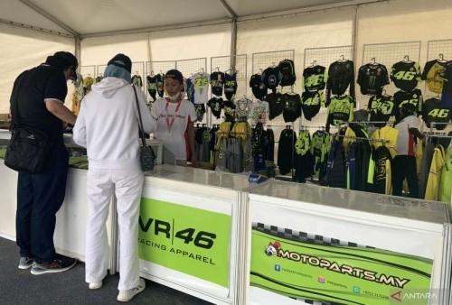 Wow! Harga Merchandise Valentino Rossi di MotoGP Mandalika 2022 Ternyata Segini