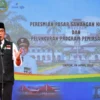 Gubernur Jawa Barat Ridwan Kamil saat meluncurkan program pemesanan minyak goreng bersubsidi melalui Aplikasi Sapawarga, di Kota Depok, Jumat 8 April 2022. (Foto: Biro Adpim Jabar)