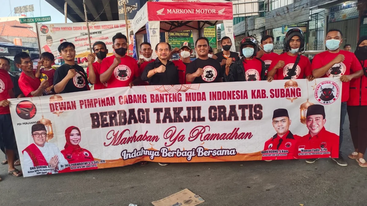 Banteng Muda Indonesia Kabupaten Subang Bagikan Ribuan Takjil di Pamanukan