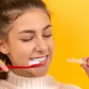 Hukum Sikat Gigi saat Puasa di Pagi Hari dan Siang (ilustrasi sikat gigi)