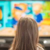 Hati-hati, Ini Akibatnya Jika Anak Terlalu Lama Menonton Televisi