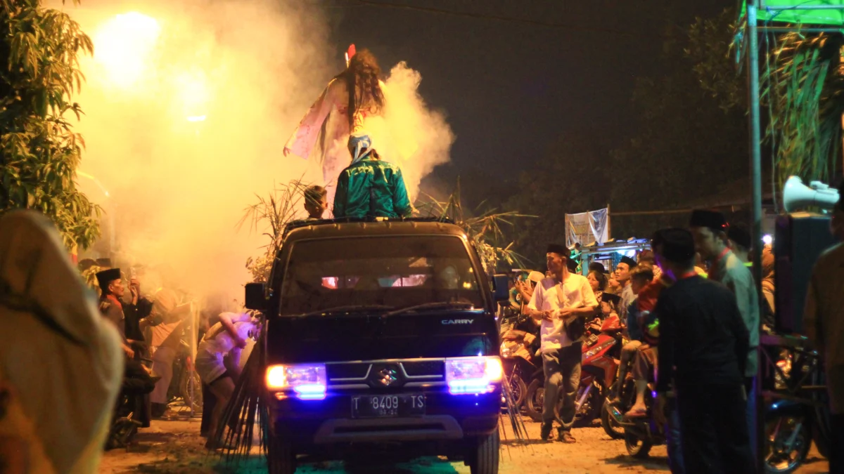Arak-arakan dan Festival Tabuh Bedug, Warnai Malam Takbiran di Wanajaya Tambakdahan Subang
