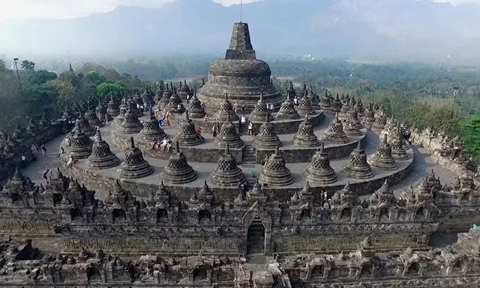 Denny Siregar Dukung Kenaikan Tarif Candi Borobudur Rp750.000
