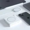 Siapkan iPhone 14, Apple Pesan Jutaan OLED Samsung (ilustrasi iPhone)