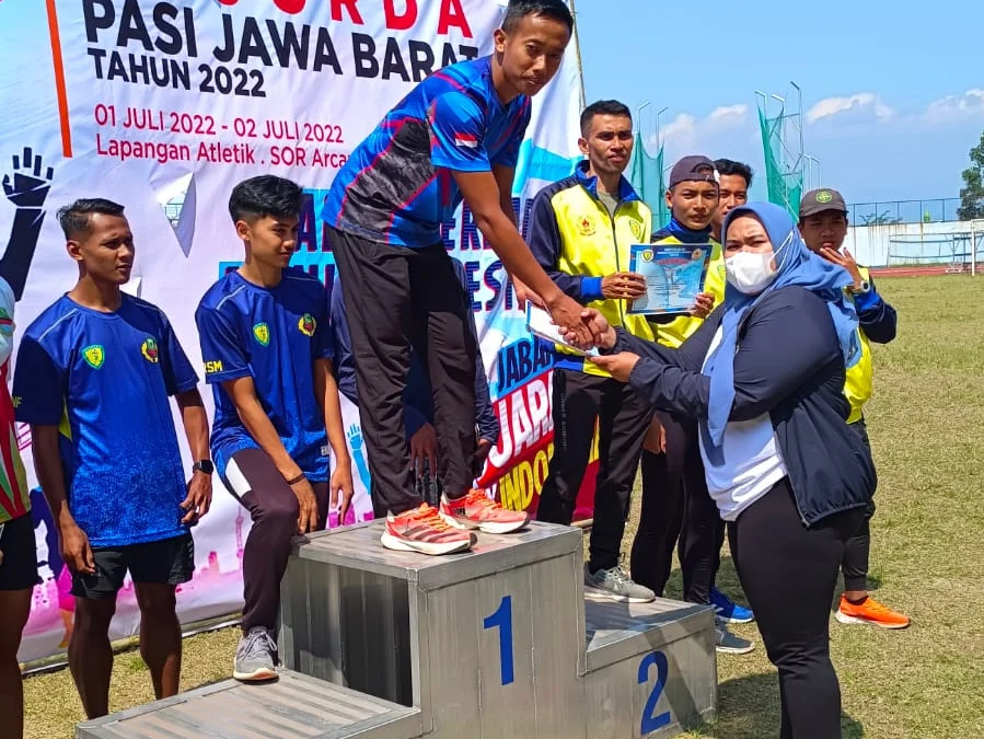 Prajurit Yonif 312/KH Kopda Tantan Juarai Lomba Atletik Kejurda Jawa Barat 2022