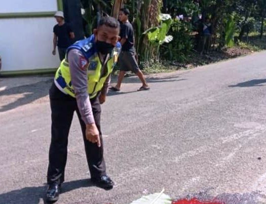Polisi Buru Identitas Sopir Pick Up Penyebab Kecelakaan Maut di Purwakarta