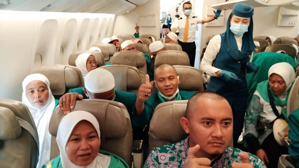 408 Haji Asal Subang Pulang dengan Selamat, Kemenag: Jamaah Tidak Bawa Air Zam-Zam dalam Koper