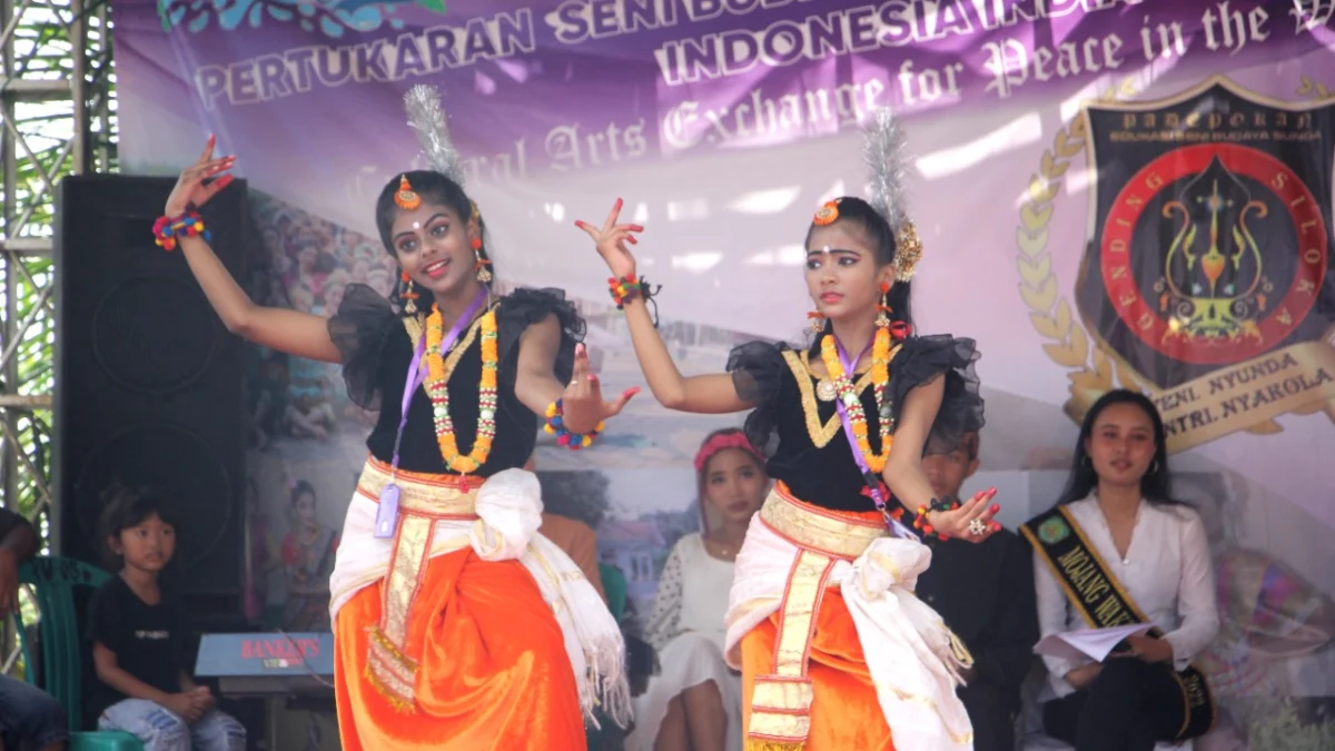 Pertukaran Seni Budaya Internasional 2022 Indonesia - India Resmi Digelar di Sampalan Citapen, Wabup Subang Berikan Apresiasi 