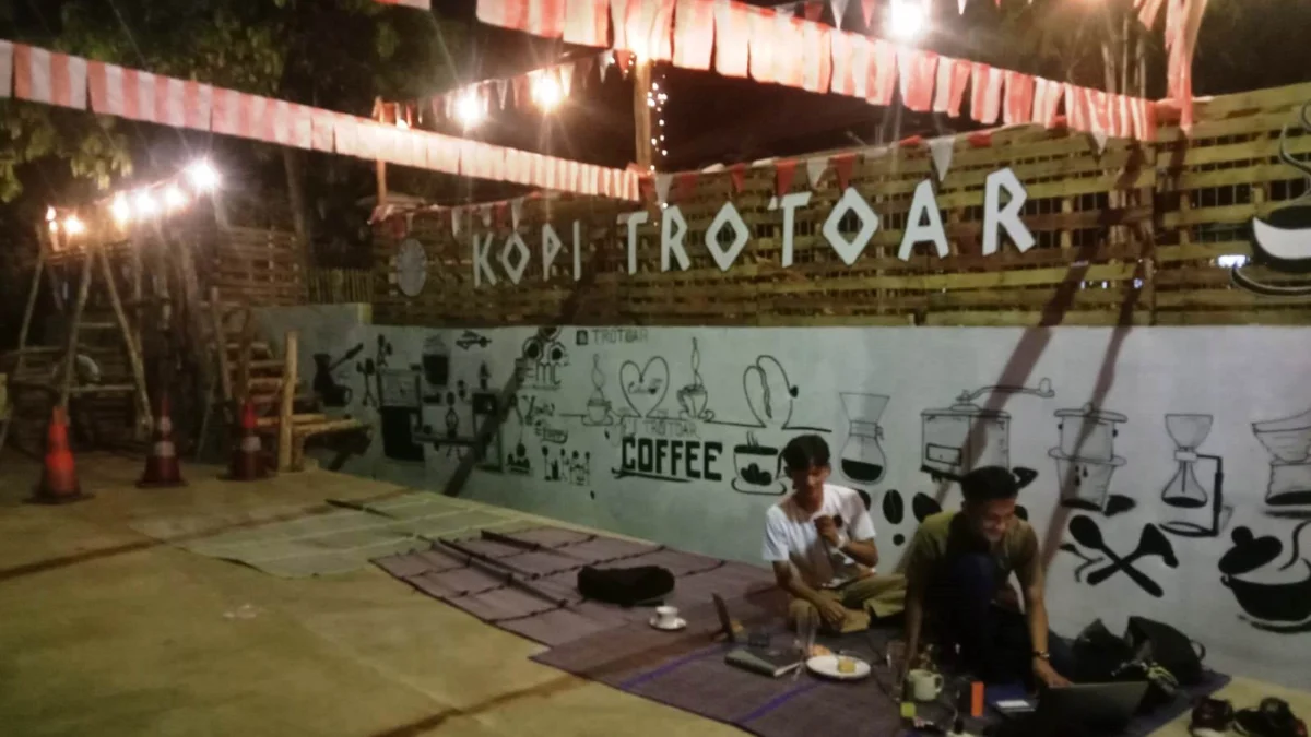 Tempat Nongkrong Asik di Kedai Kopi Trotoar Subang