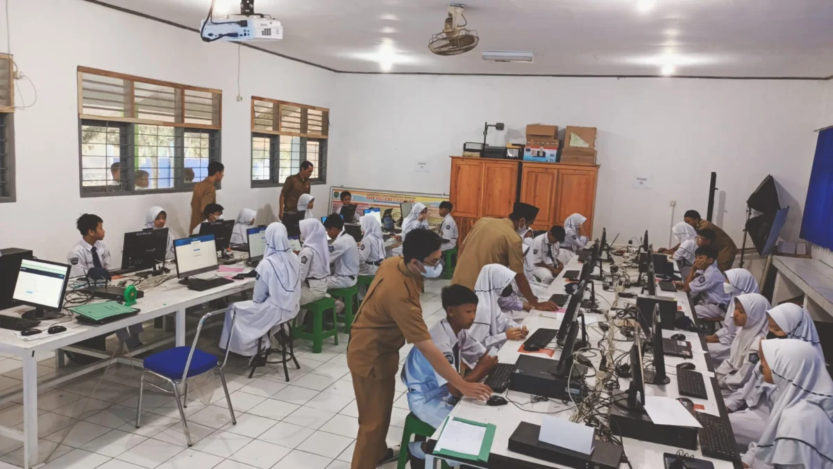 6.290 Siswa SMP di Subang Akan Mengikuti Asesmen Nasional Berbasis Komputer