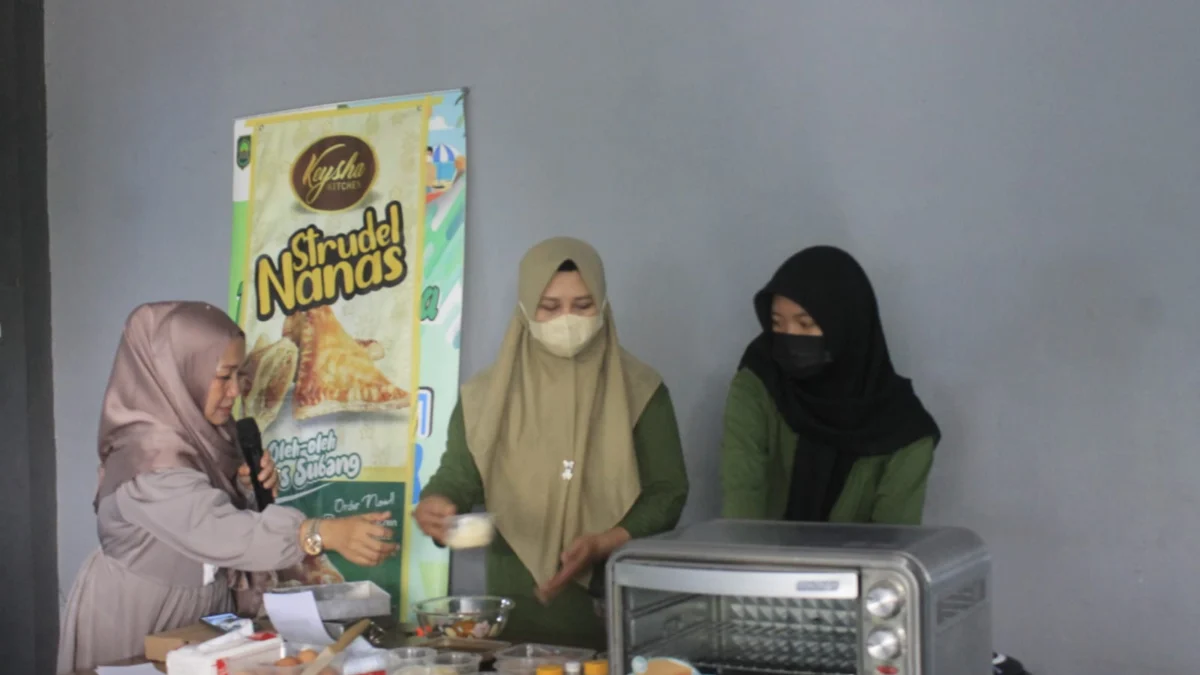 Dinas Pangan dan Perkebunan Cilacap Belajar Pengelolaan UMKM ke Keysha Kitchen di Subang 