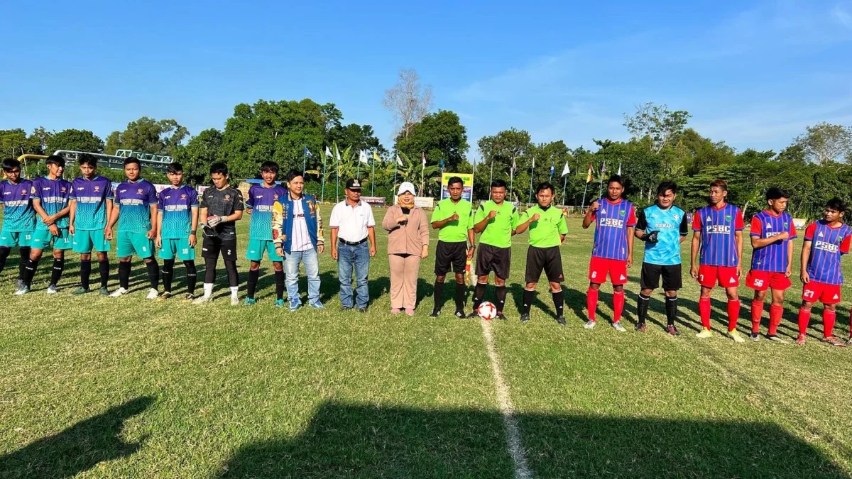 Neng Supartini Buka Turnamen BPD Cup di Pamanukan