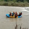 Petugas Punya Waktu Dua Hari Lagi Temukan Karyawan PT Daenong yang Hanyut ke Sungai 