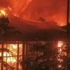 HANGUS: Kondisi rumah di Desa Cinangka Kecamatan Bungursari, Kabupaten Purwakarta saat terjadi peristiwa kebakaran.MALDI/PASUNDAN EKSPRES