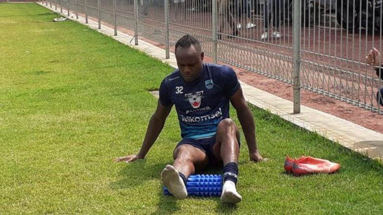 Pemain dari Ppersib Bandung Victor Igbonefo yakin bahwa liga akan segera digelar
