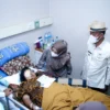 Jenguk Korban Kecelakaan, Bupati Subang Pastikan Biaya Pengobatan Ditanggung Pemda