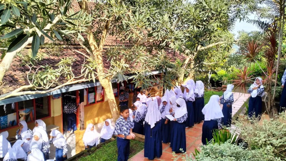 SMP Islam Daarul Adzkia