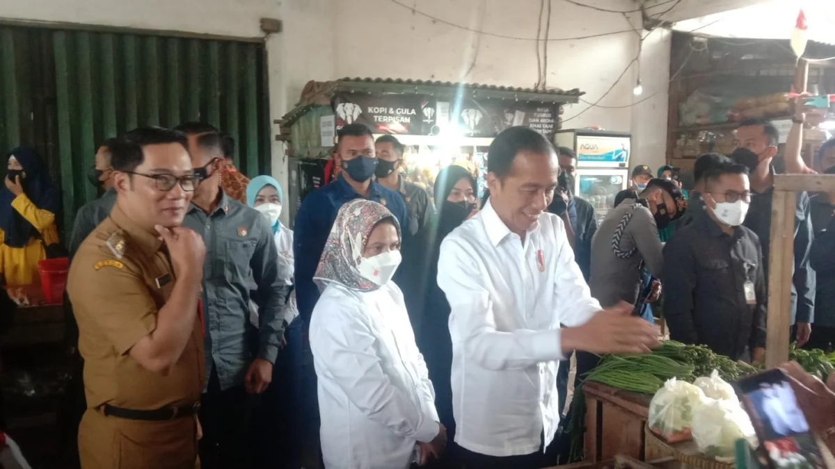 Presiden Jokowi Tiba di Subang, Disambut Hangat Pedagang Pasar Terminal