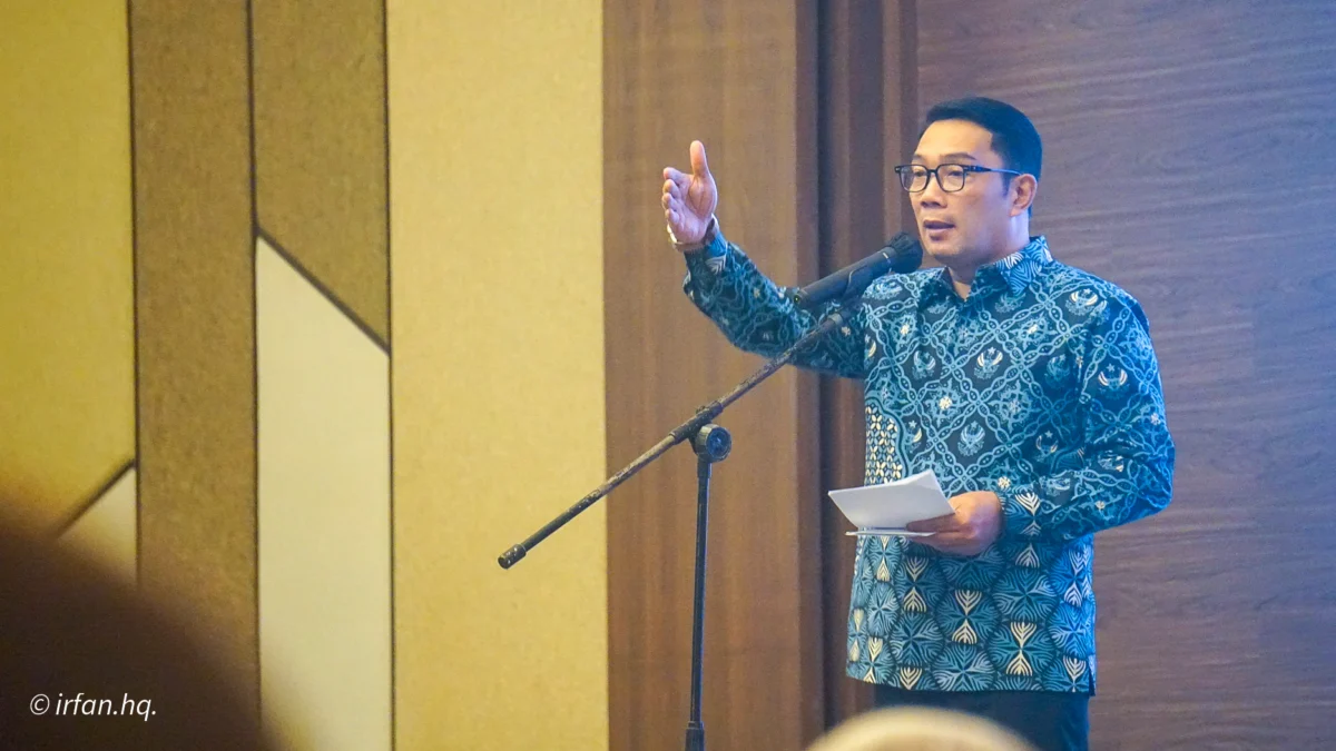 Gubernur Jawa Barat Ridwan Kamil pada Rakerda Program Bangga Kencana Provinsi Jawa Barat di Hotel Holiday Inn Kota Bandung, Selasa (14/2)