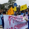 Mahasiswa dan Masyarakat Subang Demo di Pelabuhan