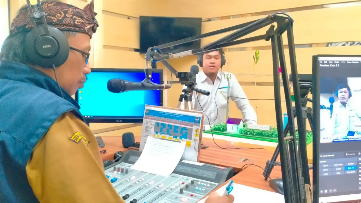 PLN UP3 Purwakarta Gelar Radio TalkShow, Imbau Masyarakat Gunakan Listrik dengan Aman