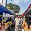 Warga Serbu Bazar Murah di Halaman Pemda Subang 
