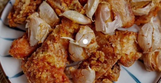 Resep Ayam Goreng Bawang Putih yang Sedang Ramai di TikTok