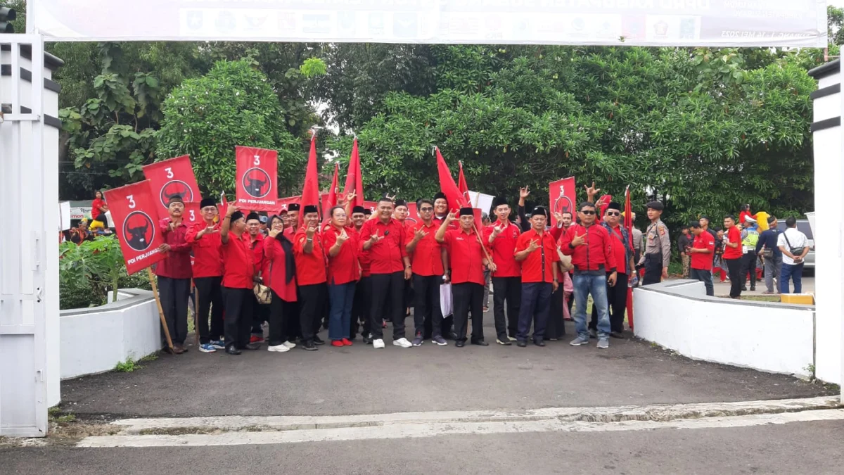Daftarkan Bakal Calon Legislatif, PDIP Targetkan Raih 16 Kursi DPRD Subang