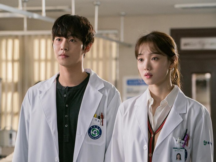 Sinopsis Drama Korea Dr Romantic 3, Kisah Asmara Seo Woo Jin dan Cha Eun Jae Semakin Dekat